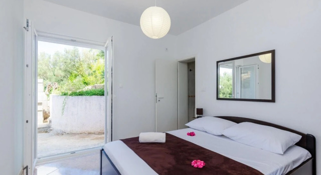 Villa Leonardo - Two Bedroom Apartment With Terrace and Sea View ID Direct Booker 8559, Забронировать Апартаменты/квартира Сребрено Конавле