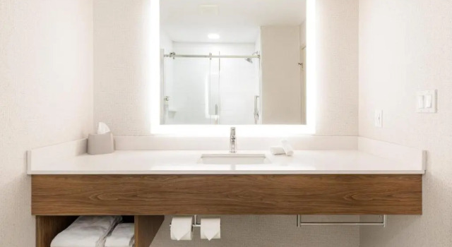 Run of House Holiday Inn Express Grande Prairie by IHG