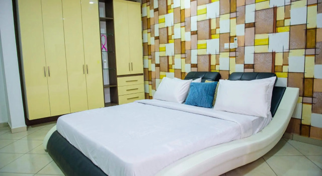 4 Bedroom Duplex-24Hrs Electricity/WIFI/Security, Book Hotel Abuja Bwari