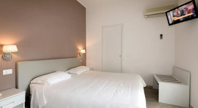 Двухместный номер Standard с балконом Hotel Saviola