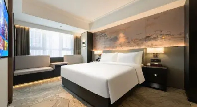 Люкс The GiorgioMorandi Hotels (West Railway Station International Convention and Exhibition Center)