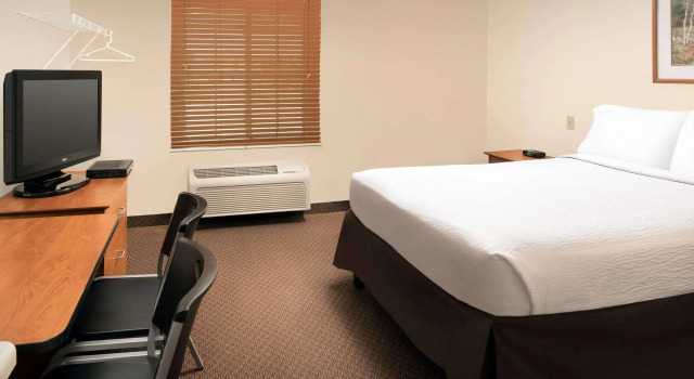 Номер Standard WoodSpring Suites Midland