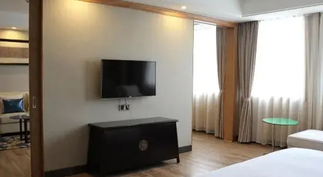 Люкс Executive c 1 комнатой Oriental Yucai Hotel (Foshan Ceramics Headquarters Base Huyong Subway Station)