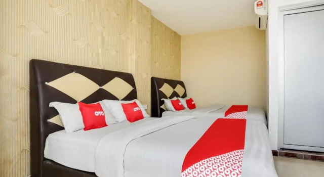 Люкс OYO 89583 Grove Hotel