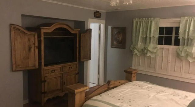 Номер Deluxe The Monastery at Forest Lake
