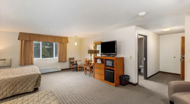 Номер Deluxe Breeze Inn Hotel & Motel