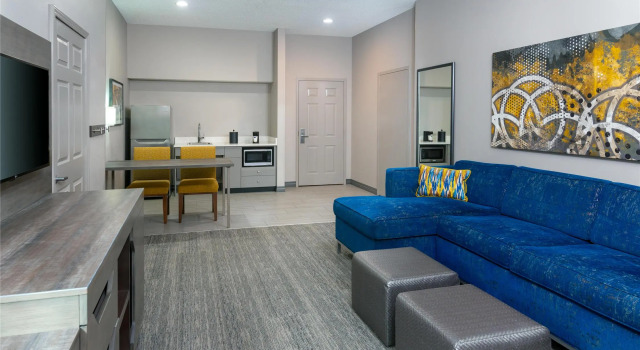 Двухместный люкс Mobility/​Hearing Access Hampton Inn & Suites Country Club Plaza