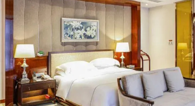 Люкс Premier Yangzhou Changqing International Hotel