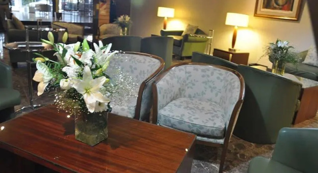 Carlton Hotel
