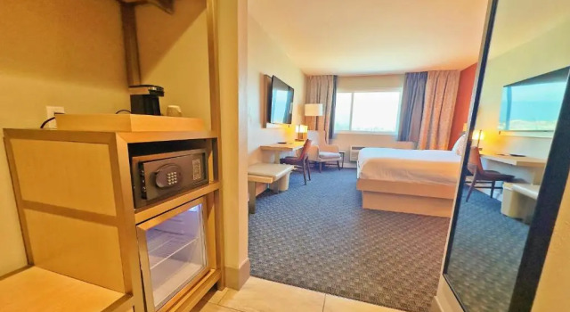 Номер Standard Lincoln Hotel Monterey Park Los Angeles