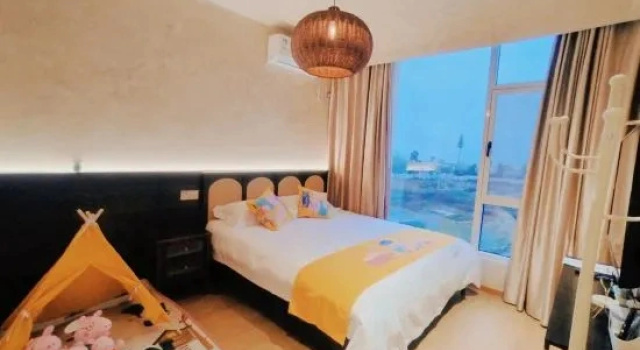 Семейный люкс Deluxe Yuanxi Homestay (Moon Bay Wetland Park Store）