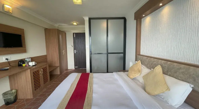 Двухместный номер Deluxe c 1 комнатой с балконом и с видом на горы Hotel Himalayan Villa - Nagarkot