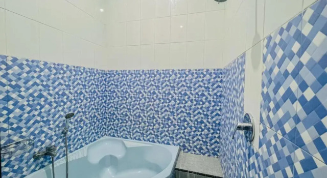 Люкс RedDoorz near Sunrise Mall Mojokerto