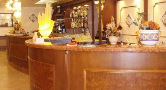Hotel Ferranti, Rezervovat Hotel Hotely v Romagna s parkováním, Parkování