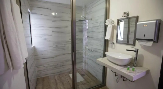 Четырёхместный номер Standard Hotel Lunada