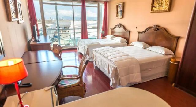 Четырёхместный номер Premium Hotel Sarah Nui