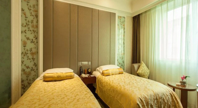 Zhongyu Century Grand Hotel, Book Hotel Hoteller i Beijing Province med parkering, Parkering