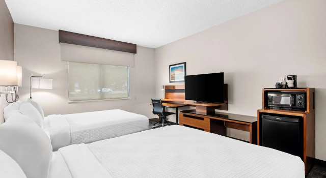 Четырёхместный номер Standard Best Western Ottumwa Inn & Suites