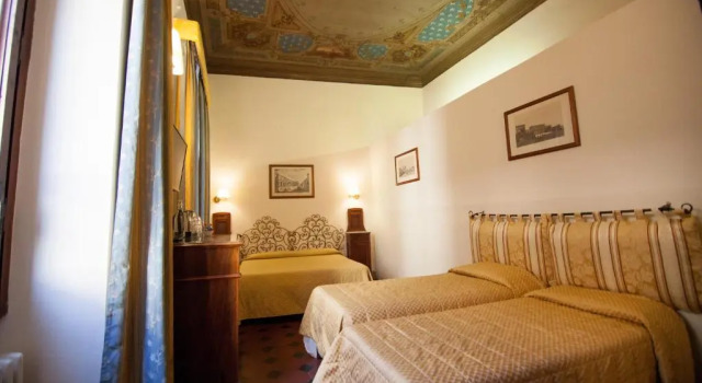 Четырёхместный номер Hotel Cimabue