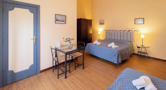 Семейный номер Standard c 1 комнатой с видом на город Royal Art H Duomo - Napoli Centro, by ClaPa Group