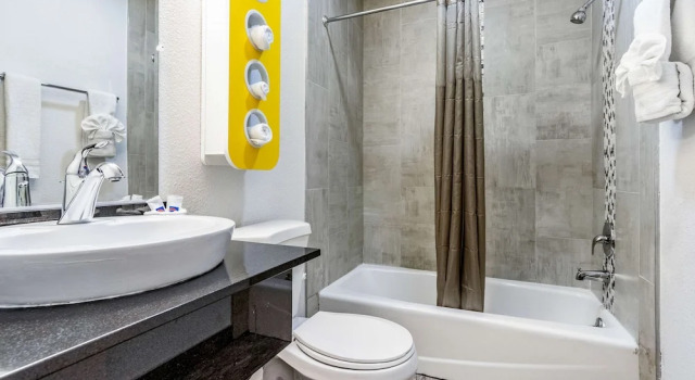 Люкс Standard Motel 6-Fountain Valley, CA - Huntington Beach Area