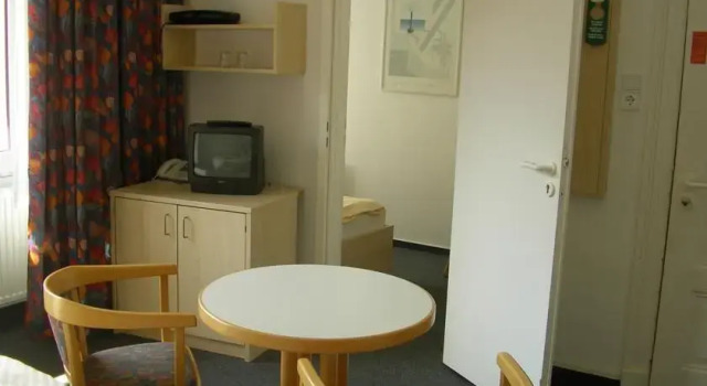 Hotel Königbauer, Забронировать Отель Боркум East Frisian Islands, рядом с Оздоровительный центр и аквапарк "Гецайтенланд"