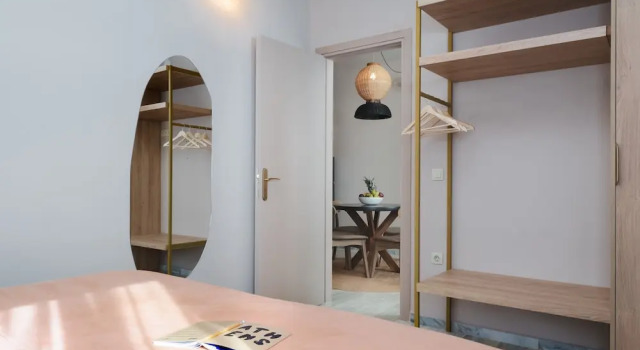 Num Suites & Lofts Athens, Забронировать Отель Афины Острова Саронического залива - Аттика, рядом с Дафни