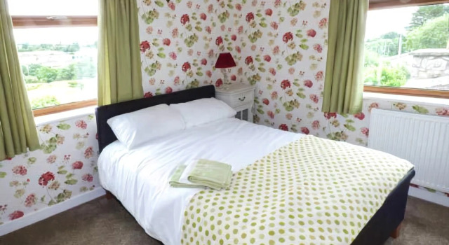 Llys Myrddin, Book Hotel Llangefni Anglesey