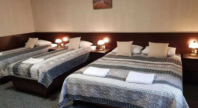 Byczy Rog noclehy na hranici, Reserva ahora Hotel Hoteles en Pardubice Region con aparcamiento, Aparcamiento