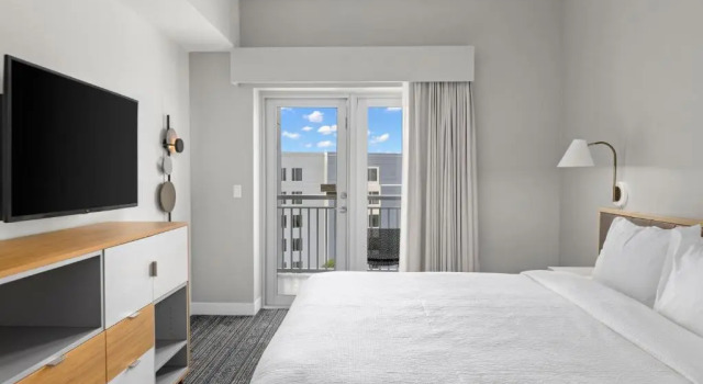 Двухместный люкс c 1 комнатой с балконом TownePlace Suites Cape Canaveral Cocoa Beach