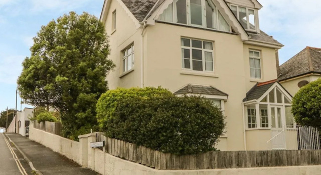 Marine Cottage