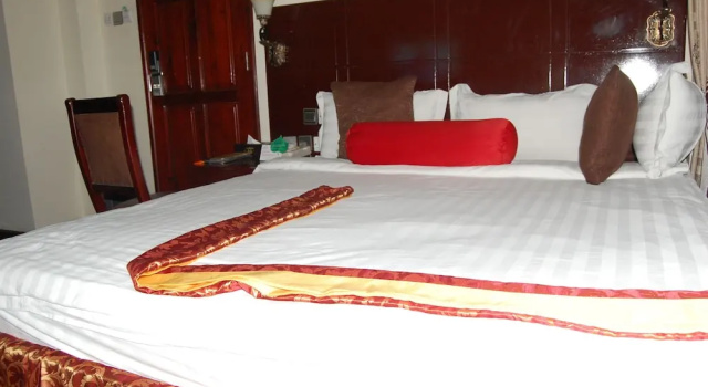 Номер Deluxe с балконом Nemax Royal Hotel