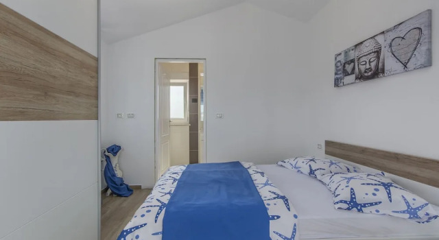 Modernly Equipped Holiday House Near Rovinj With Private Pool for 6 Person, Varaa Villa Pilkovici Istria