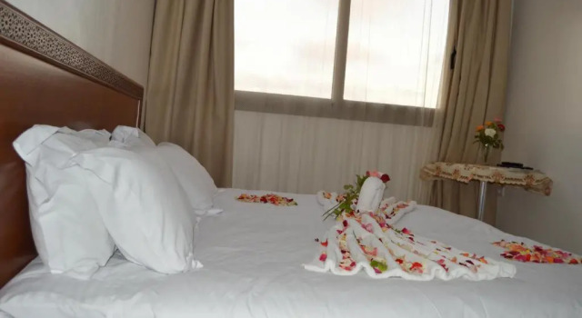Hôtel Zahrat Souss -Inezgane, Varaa Hotelli Inezgane Souss-Massa-Draa