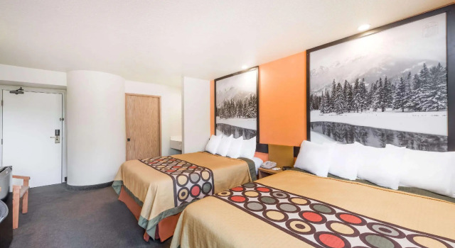 Standardowy czteroosobowy pokój Super 8 by Wyndham Show Low