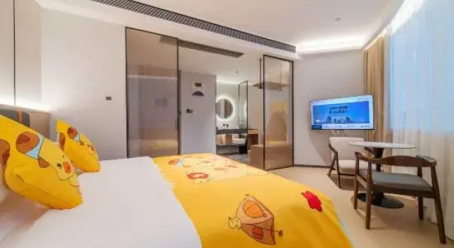 Семейный тент с красивым видом из окна Shangjing Hotel