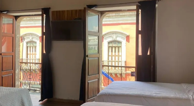 Placio de las Rosas Hotel