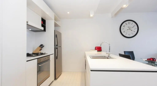 Апартаменты Dockside Apartments Kingston Foreshore