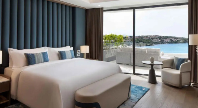 Люкс Grand Reges с 2 комнатами с балконом и с видом на море Reges, a Luxury Collection Resort & Spa, Cesme