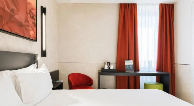 HOTIDAY Room Collection - Milano Cinque Giornate, Забронировать Отель Отели Милана 4 звезды, 4*