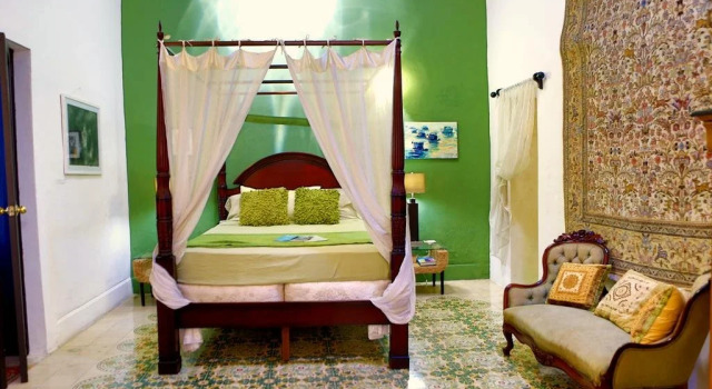 La Pantera Negra, Rezerwuj Bed and Breakfast Hotele w Yucatán z parkingiem, Parking