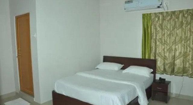 Laven Hotels, Rezerwuj Hotel Hotele w Andhra Pradesh z parkingiem, Parking