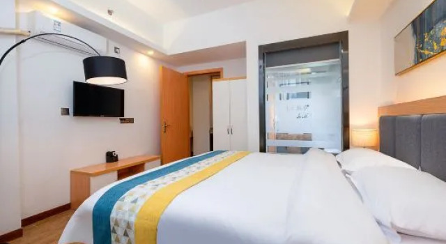 Люкс Deluxe Pincheng Theme Apartment Hotel