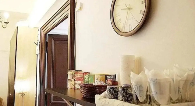 Гостевой дом L'arco del Colosseo B&B, Забронировать Гостевой дом Рионе Монти Рим, рядом с Посольство ФРГ в Риме