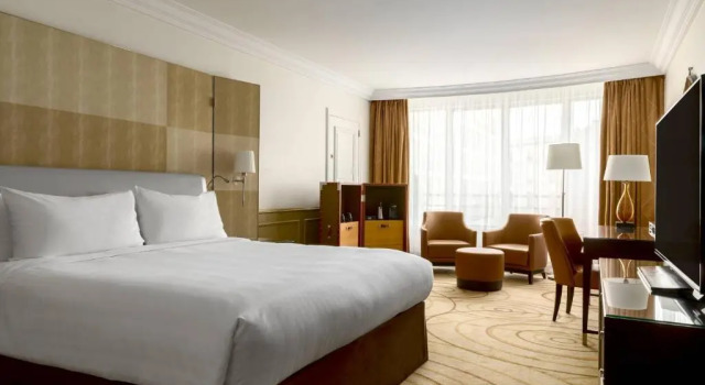 Двухместный номер Superior Paris Marriott Champs Elysees Hotel