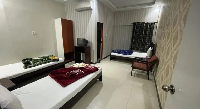 Трёхместный номер Standard Islamabad Guest House