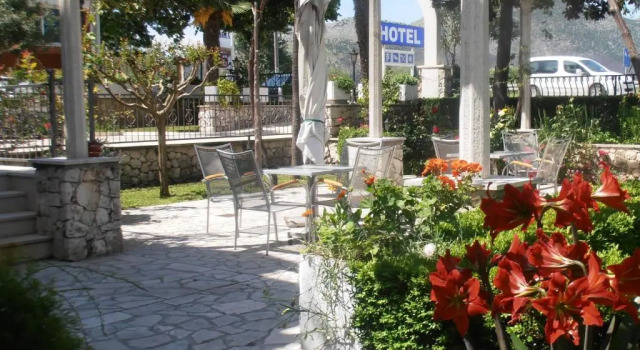 Номер Luxury Hotel Metković