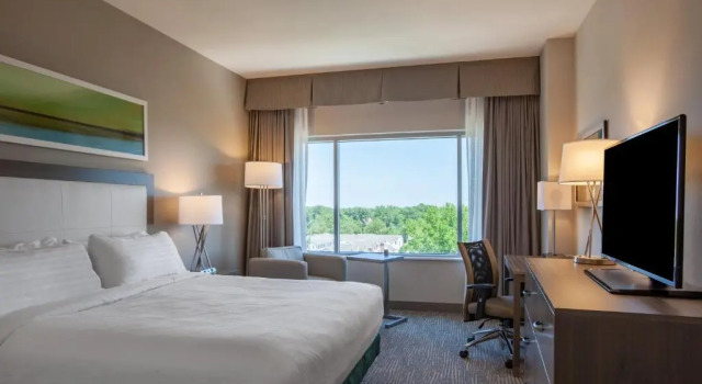 Двухместный номер Deluxe Holiday Inn Cleveland Clinic by IHG