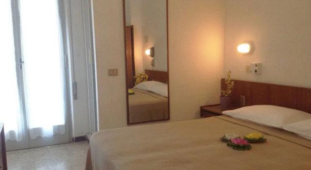 Hotel Ninfea Cattolica, Забронировать Отель Недорогие отели Каттолики, рядом с Аквариум Le Navi, недорого