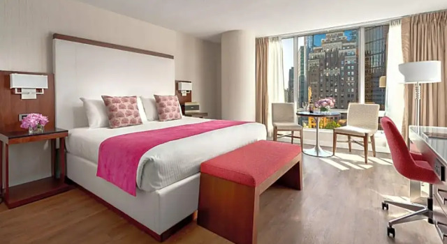Номер Deluxe Auberge Vancouver Hotel